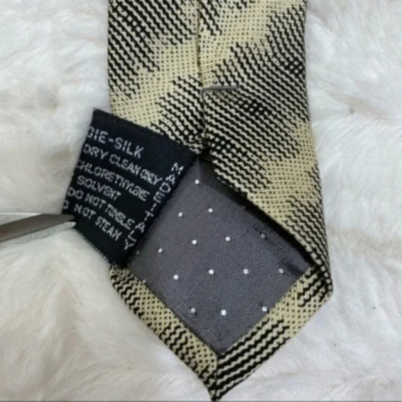 Gianni Versace Tie Color Navy Blue/Tan/Yellow